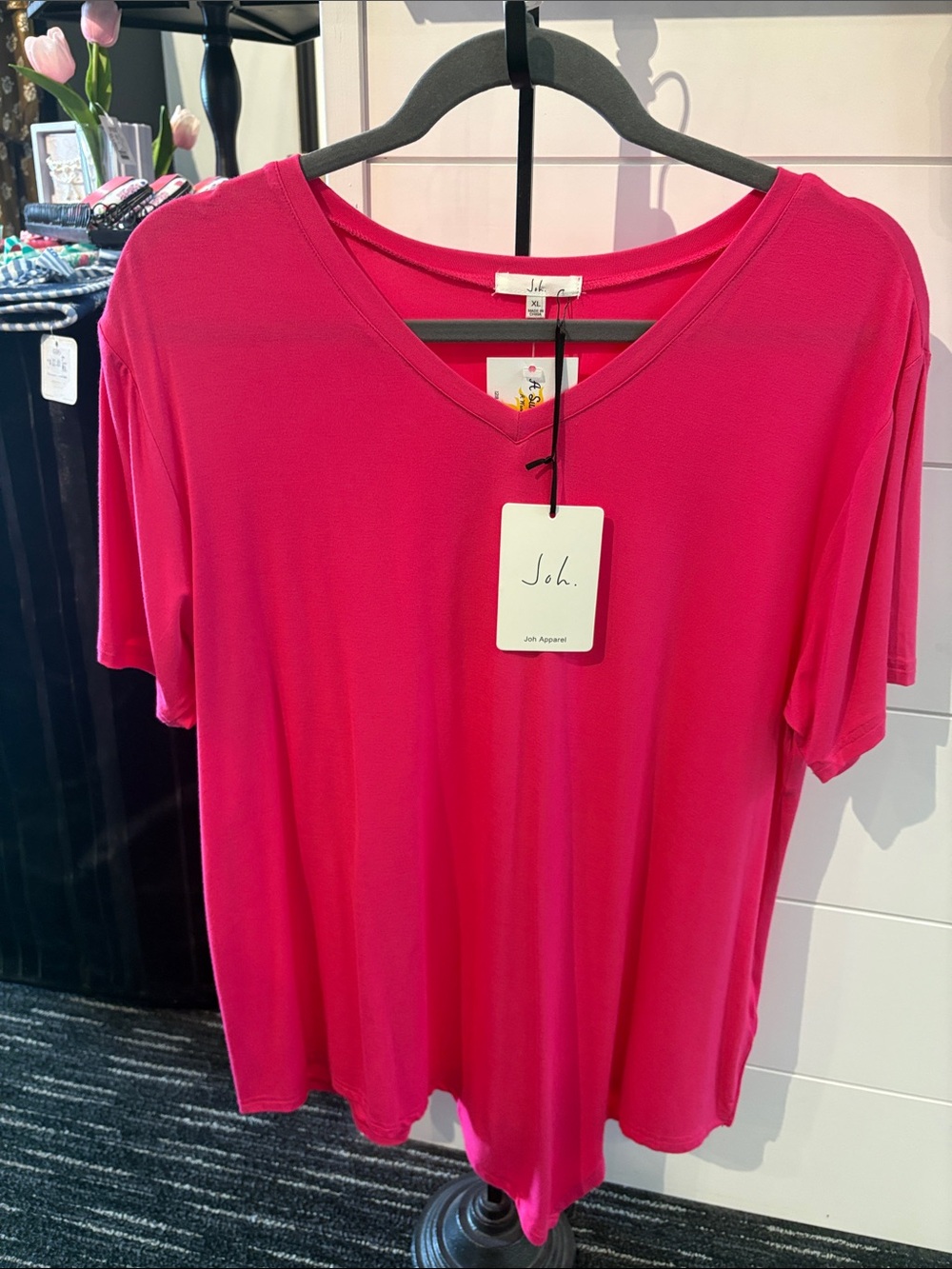 V-Neck Short Sleeve asymmetrical Tee in Fuchsia